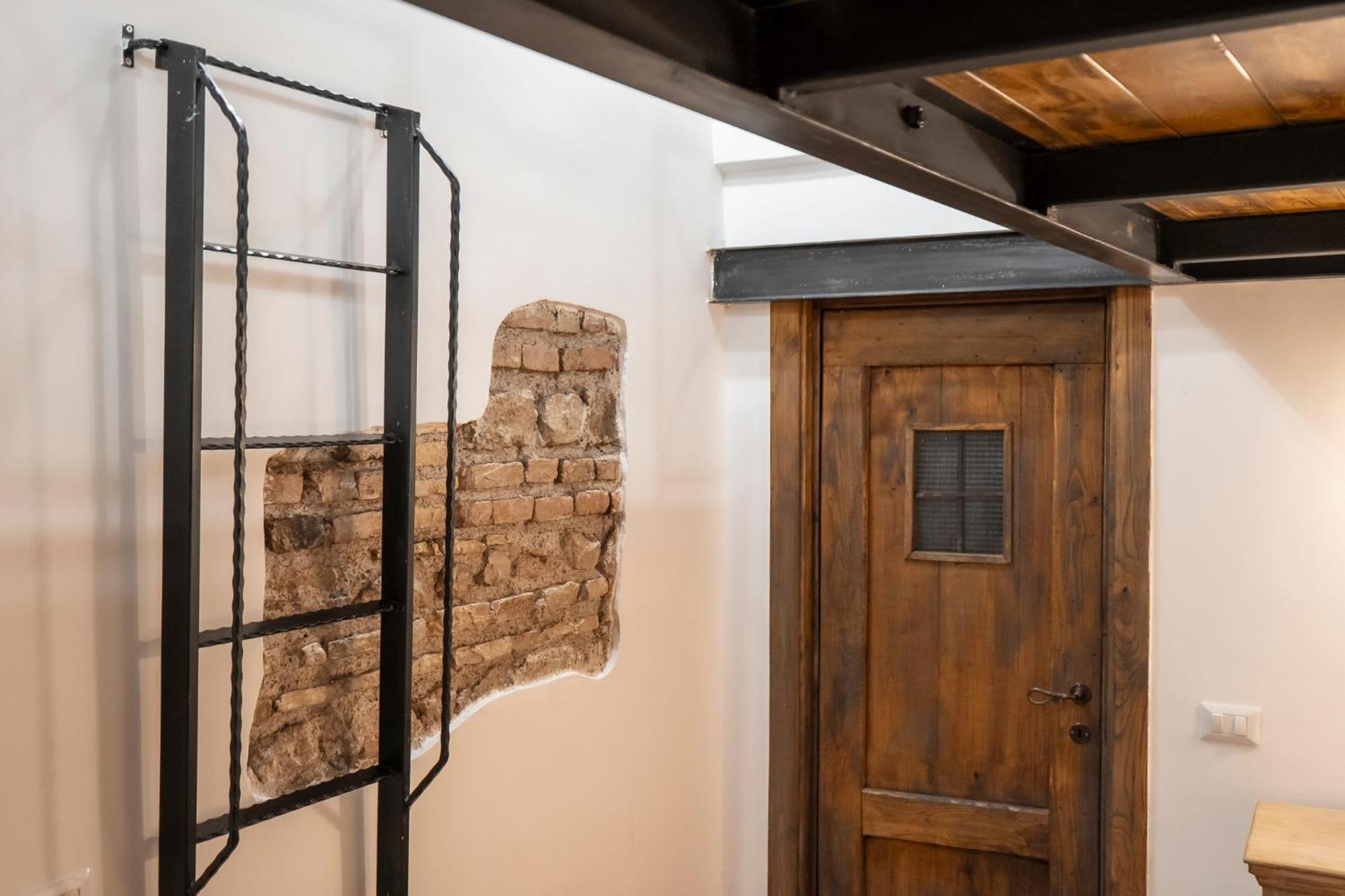 Domus Castle Colosseum - Rione Monti Appartement *